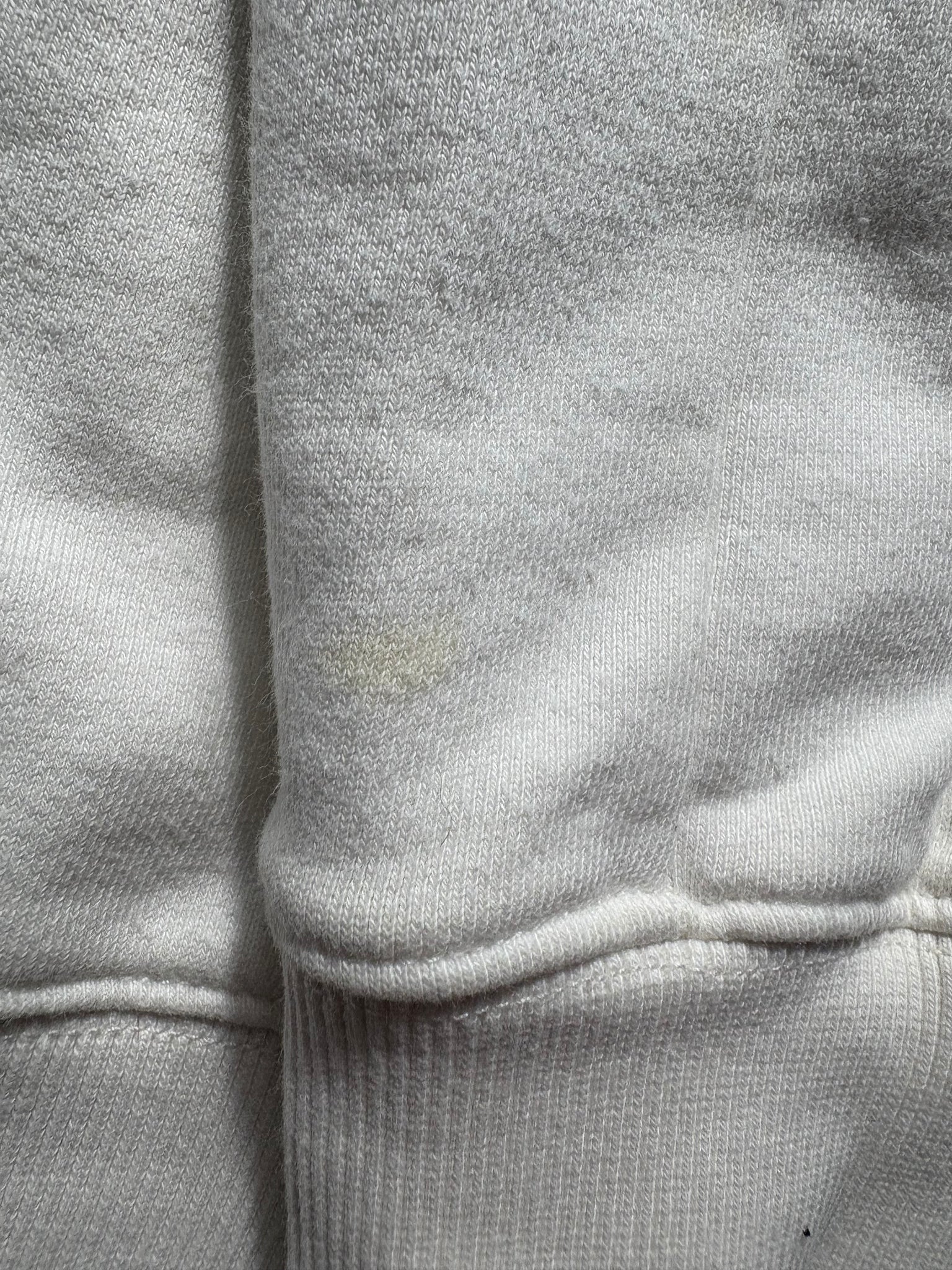 Pullover Jumper With Micro Lens
